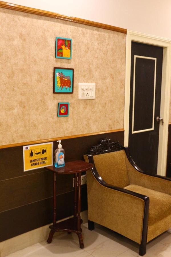 Crossroads Otel Kalküta Dış mekan fotoğraf